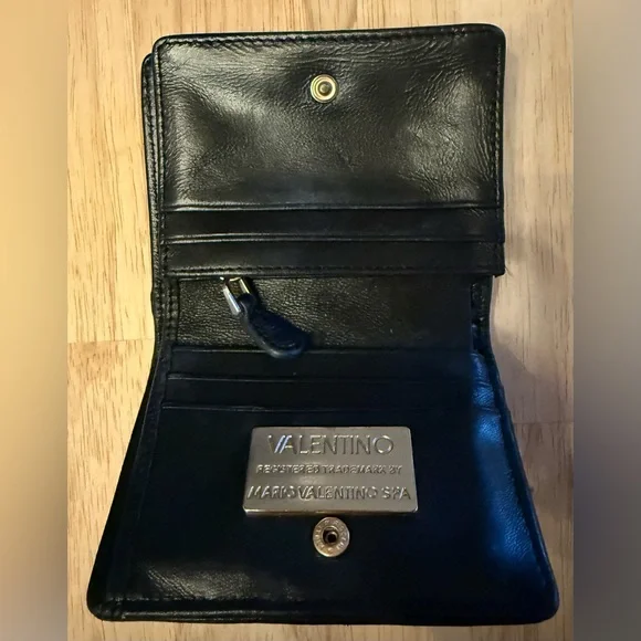 VALENTINO BY MARIO VALENTINO Nero Sauvage Bifold Black Leather Wallet - Picture 2 of 4